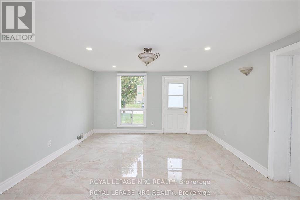 6673 Huggins Street, Niagara Falls, Ontario  L2J 1H5 - Photo 15 - X12724878