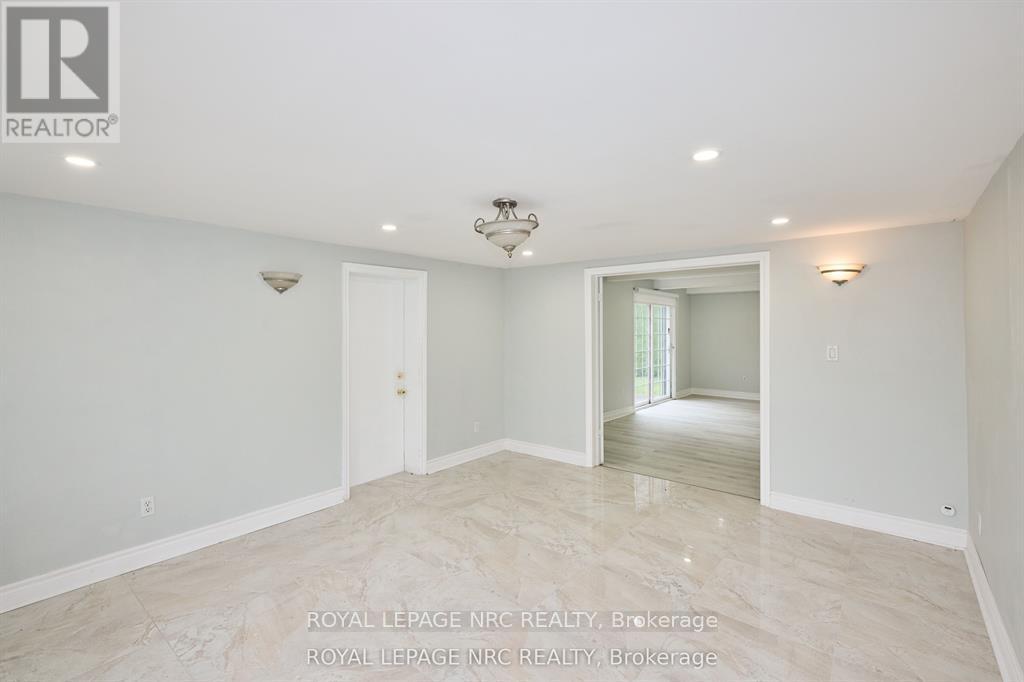 6673 Huggins Street, Niagara Falls, Ontario  L2J 1H5 - Photo 18 - X12724878