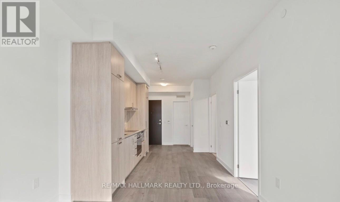 820 - 60 Honeycrisp Crescent, Vaughan, Ontario  L4K 0N5 - Photo 7 - N12717506