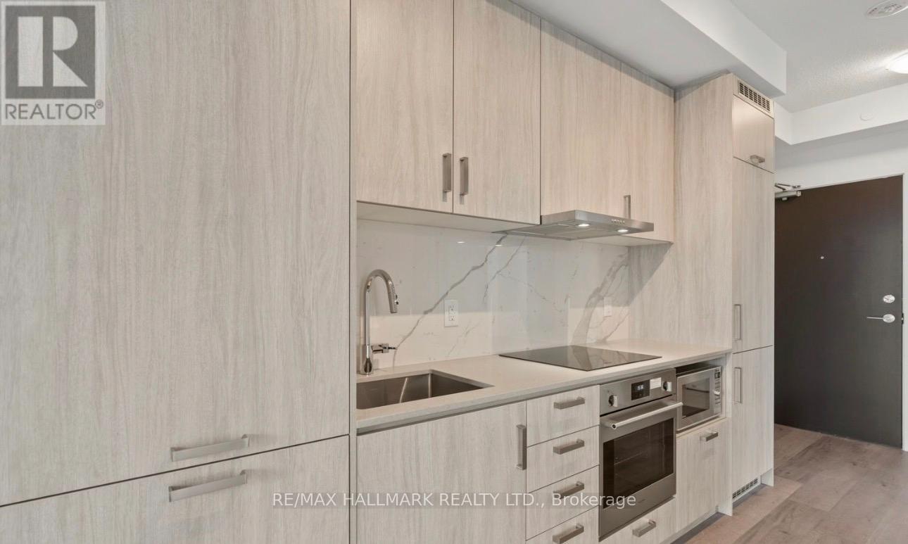 820 - 60 Honeycrisp Crescent, Vaughan, Ontario  L4K 0N5 - Photo 8 - N12717506