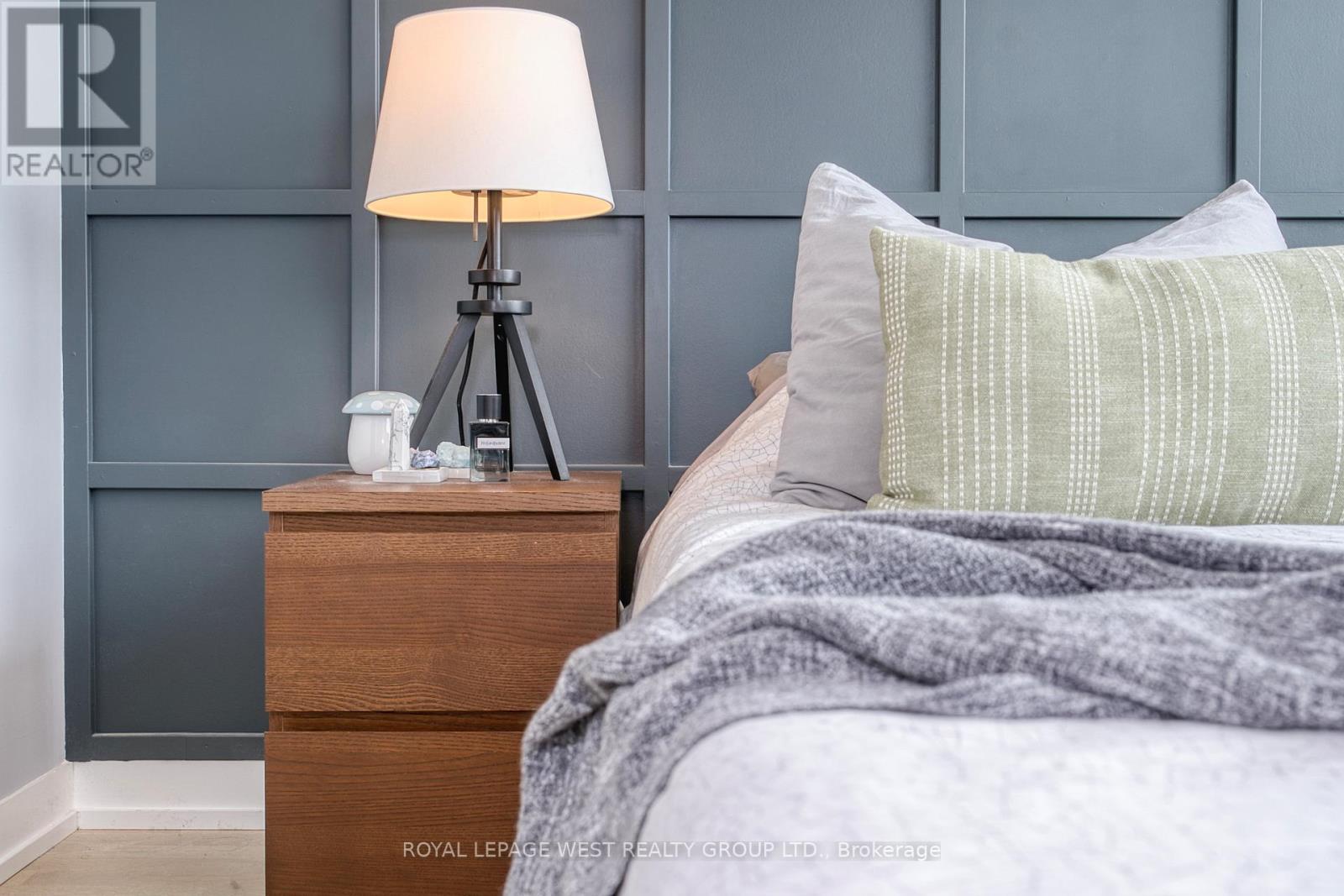 301 - 51 Lady Bank Road, Toronto, Ontario  M8Z 0C9 - Photo 20 - W12634606