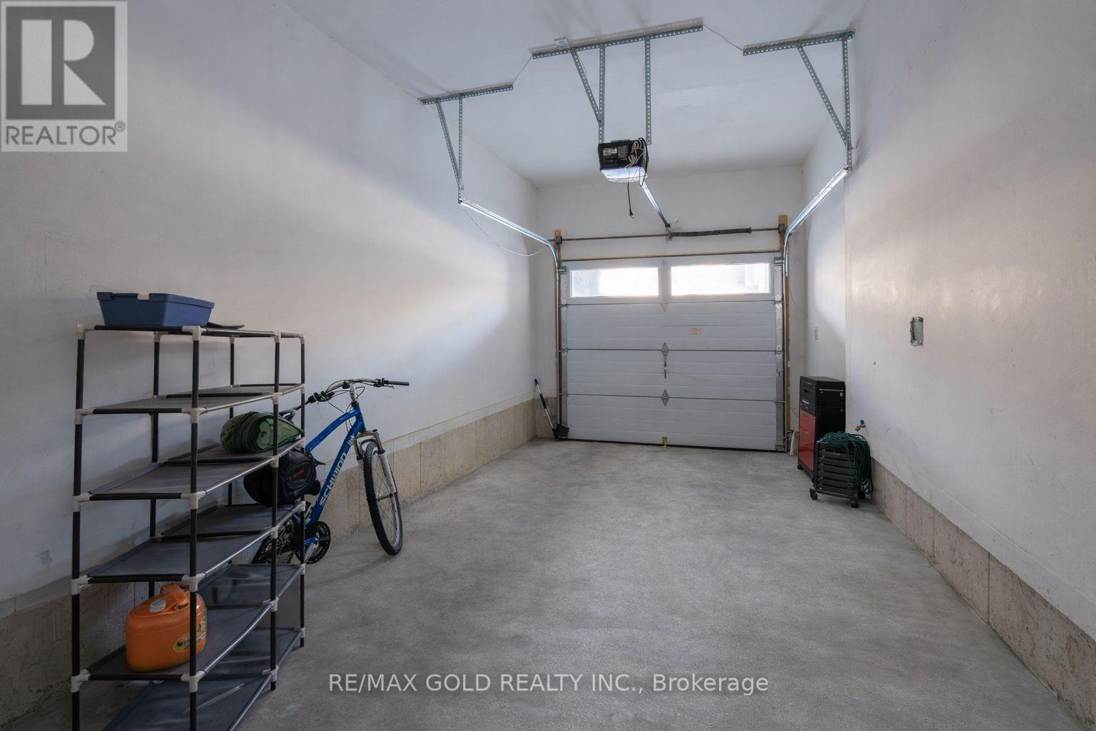 18 Haydrop Road, Brampton, Ontario L6P 4P3 - Photo 13 - W12691882