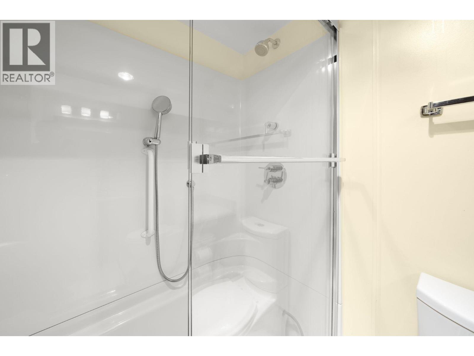 105 1334 W 73rd Avenue, Vancouver, British Columbia  V6P 3E7 - Photo 17 - R3082577