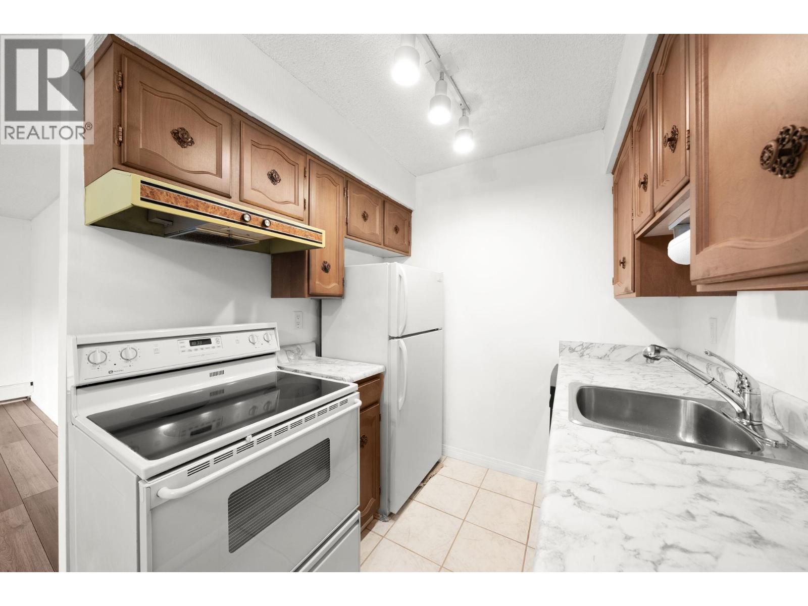 105 1334 W 73rd Avenue, Vancouver, British Columbia  V6P 3E7 - Photo 7 - R3082577