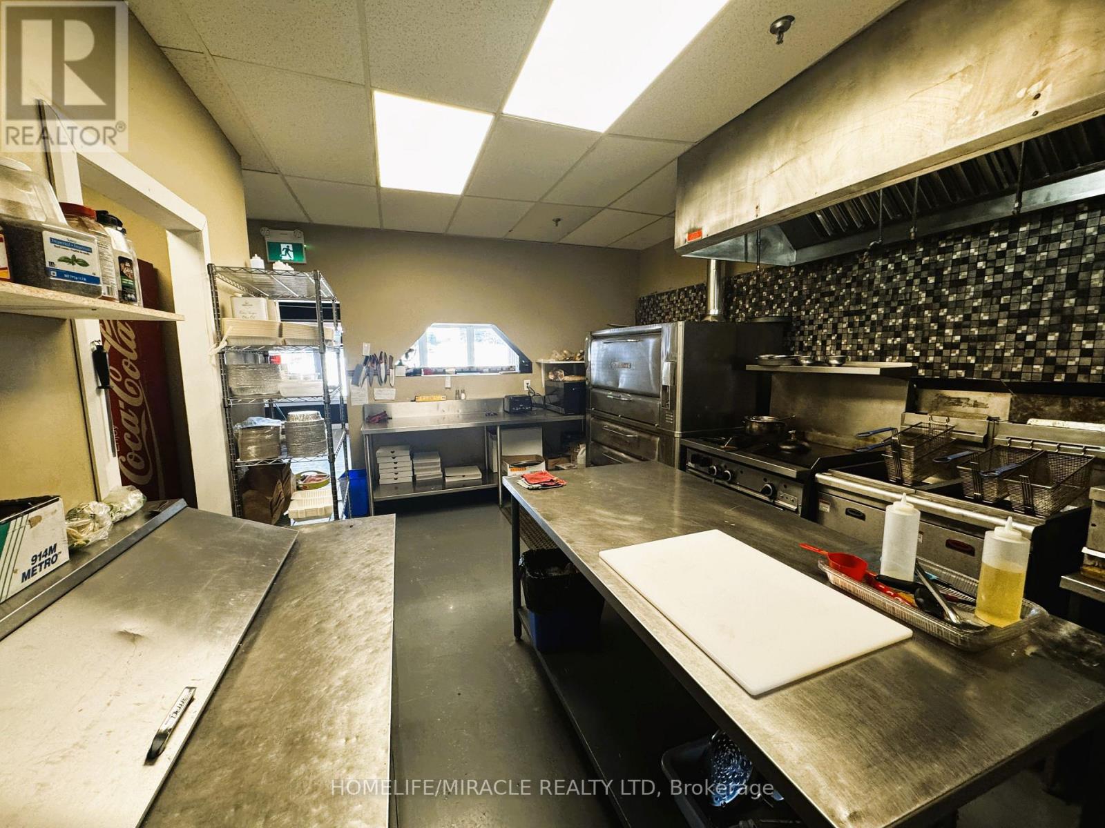 8 Thompson Crescent, Erin, Ontario  N8B 1T0 - Photo 17 - X12723672