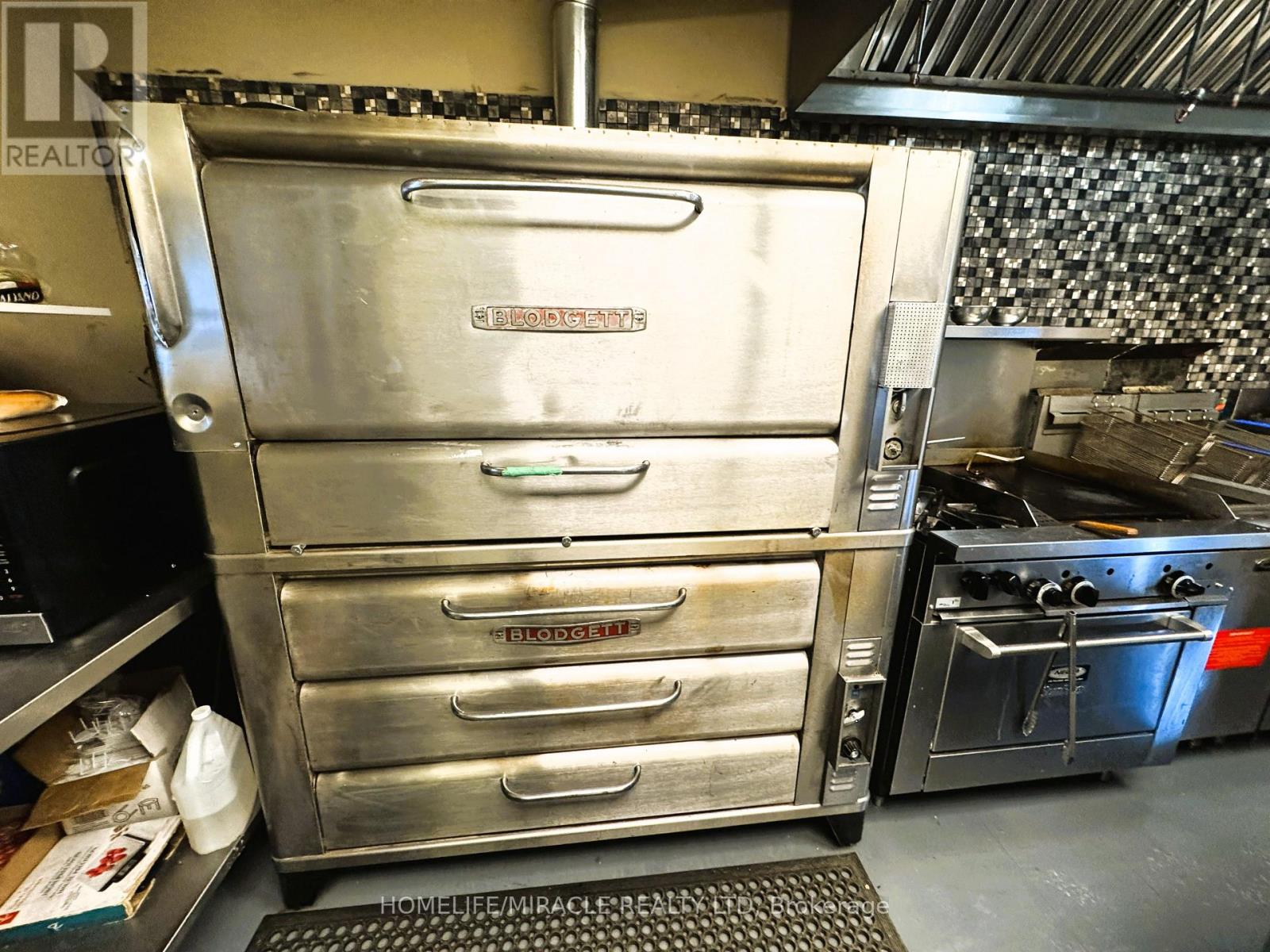 8 Thompson Crescent, Erin, Ontario  N8B 1T0 - Photo 22 - X12723672