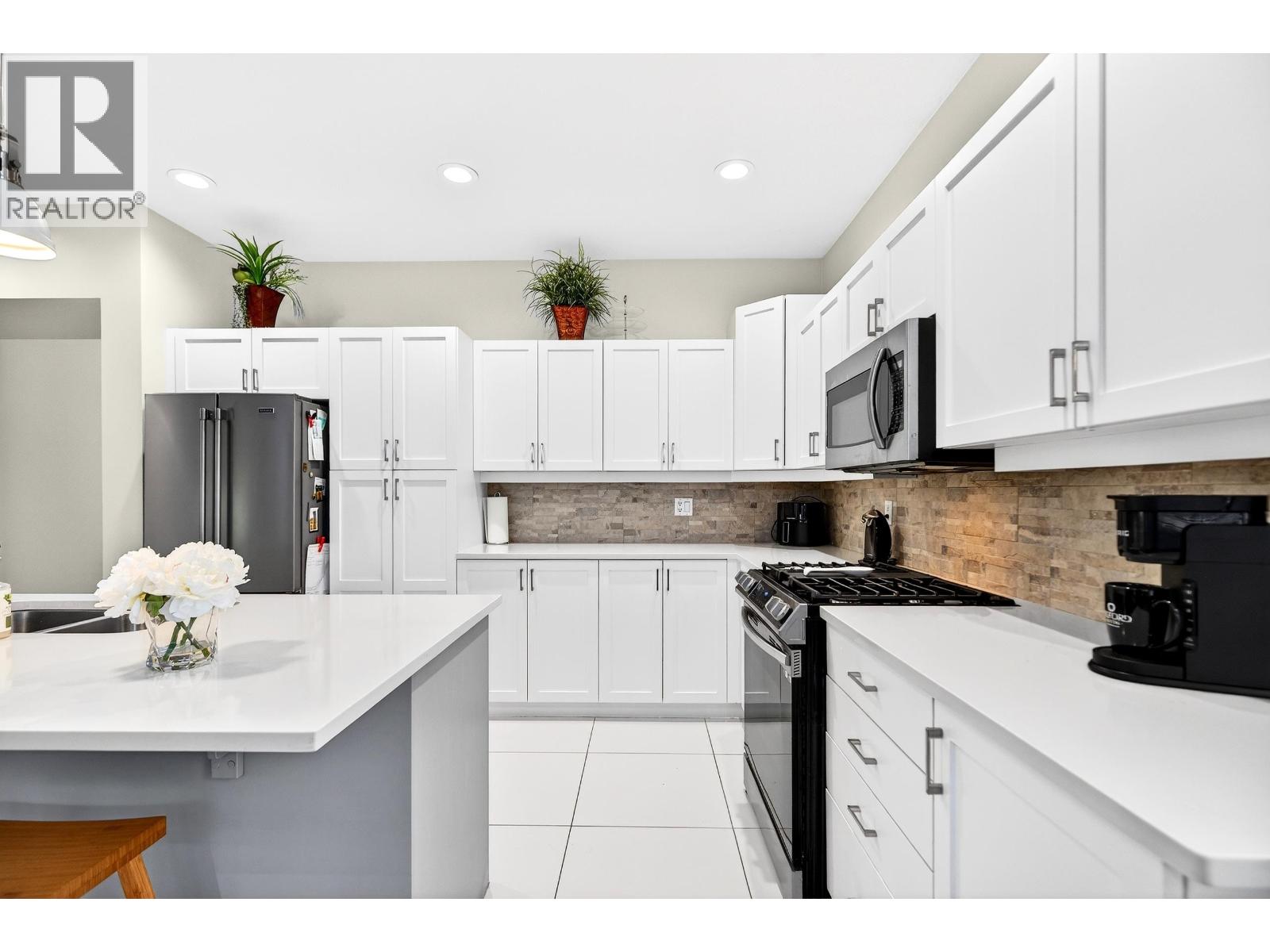 154 19639 Meadow Gardens Way, Pitt Meadows, British Columbia  V3Y 2T5 - Photo 10 - R3082556