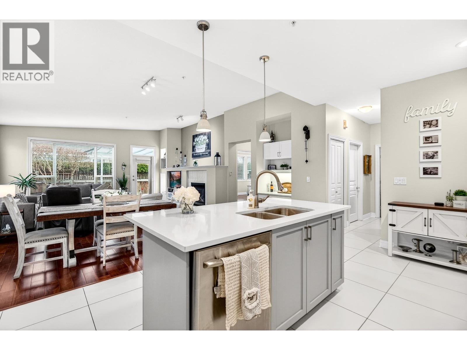 154 19639 Meadow Gardens Way, Pitt Meadows, British Columbia  V3Y 2T5 - Photo 11 - R3082556