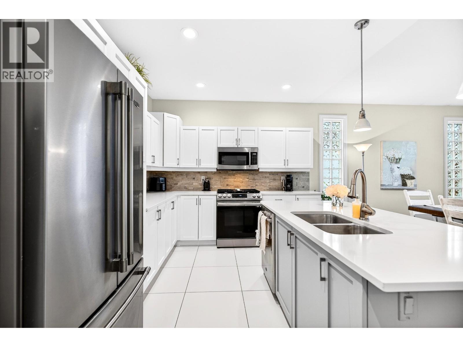 154 19639 Meadow Gardens Way, Pitt Meadows, British Columbia  V3Y 2T5 - Photo 12 - R3082556