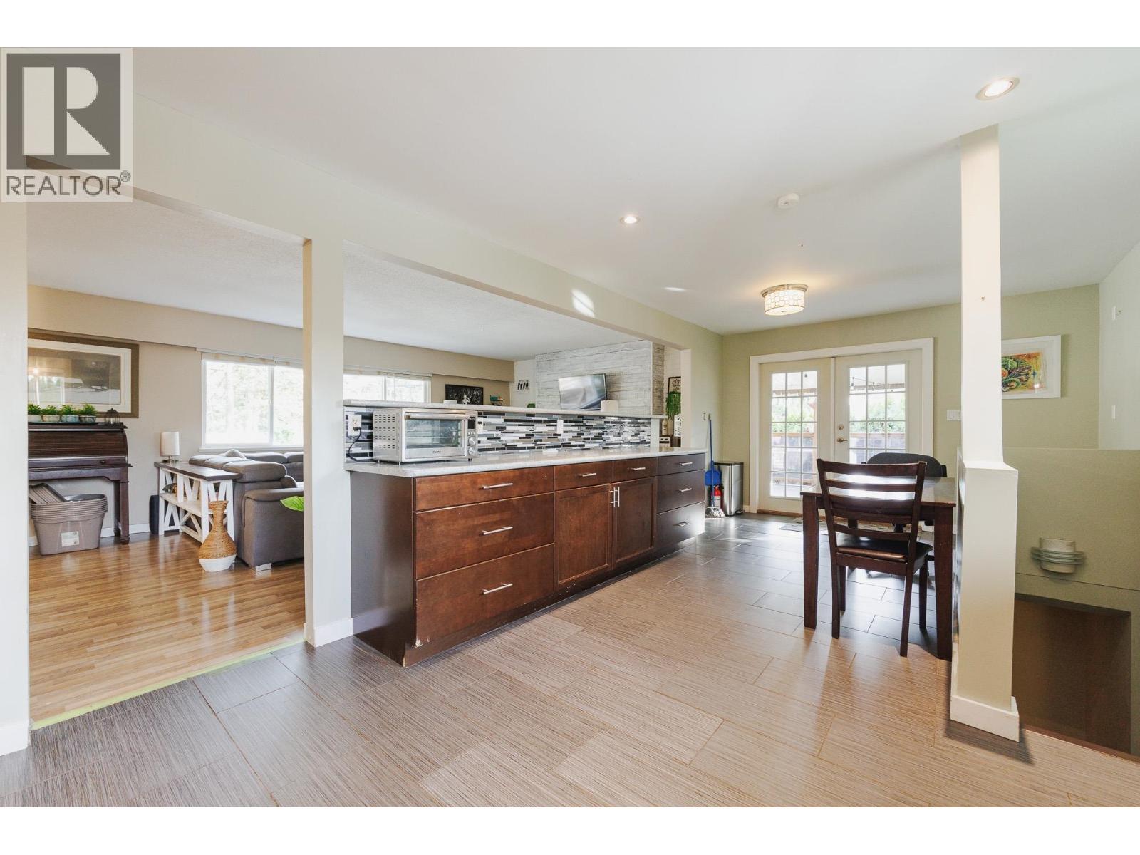 12045 261 Street, Maple Ridge, British Columbia  V2W 2A5 - Photo 8 - R3082561