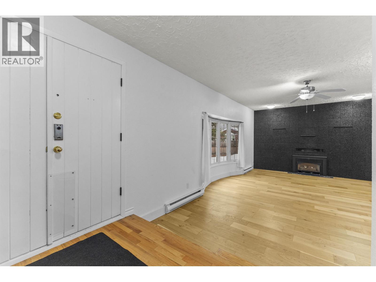 2514 Izowski Place, Prince George, British Columbia  V2N 3C7 - Photo 2 - R3082598