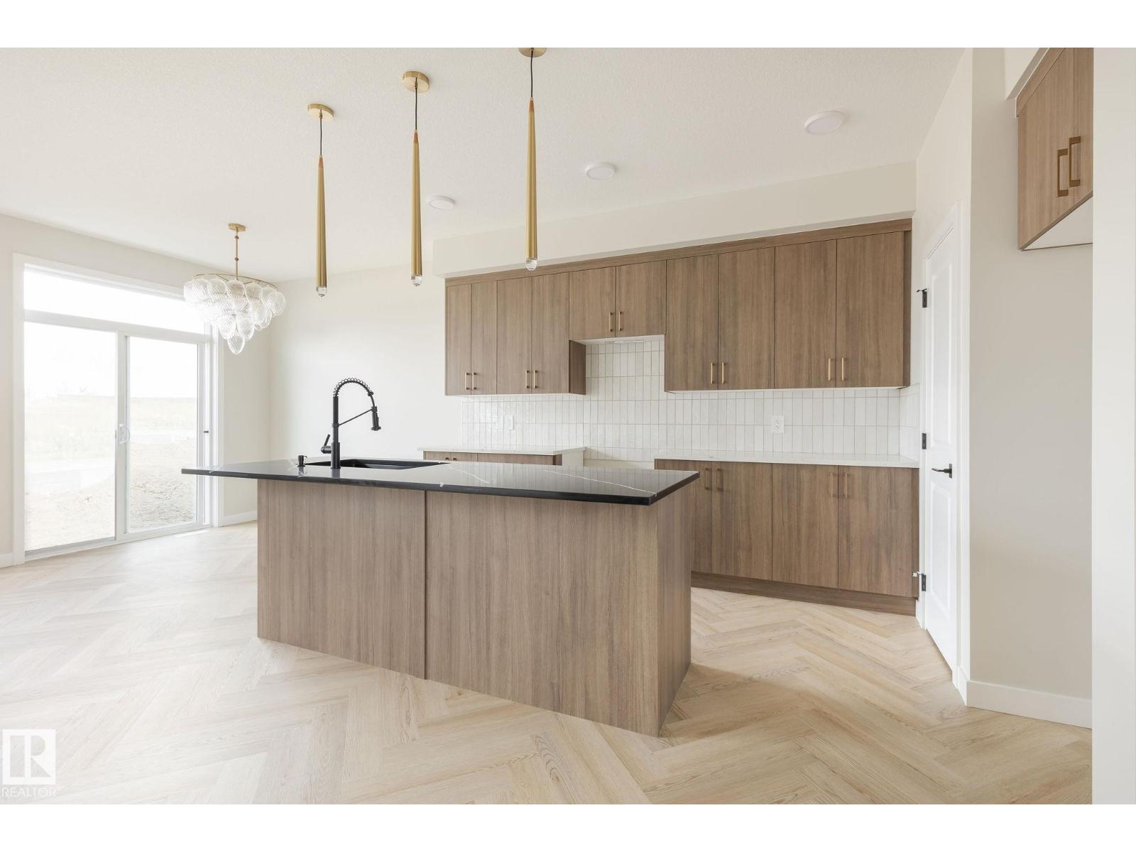 160 Catria Pt, Sherwood Park, Alberta  T8H 3B1 - Photo 11 - E4470892