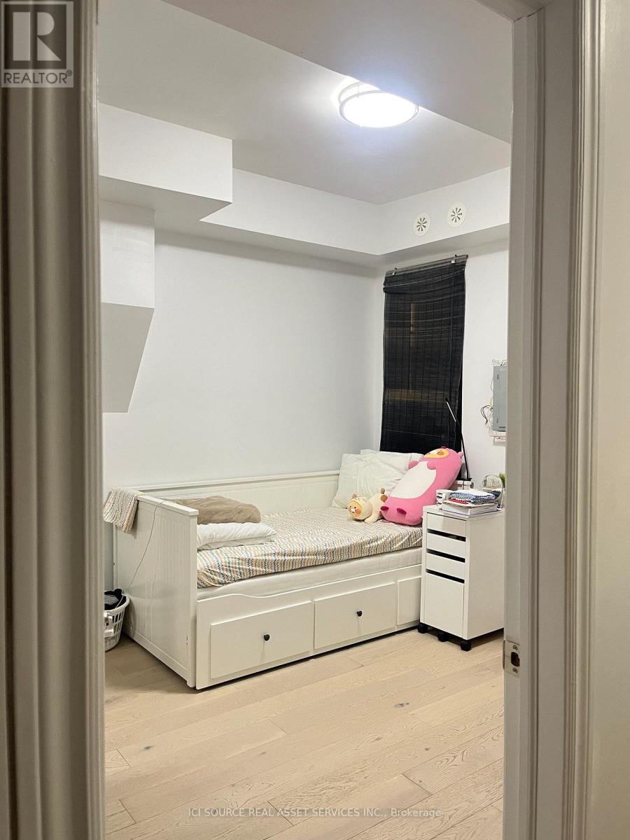 2 - 127 Borden Street, Toronto, Ontario  M5S 2N2 - Photo 13 - C12724918