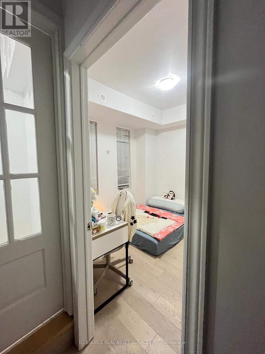 2 - 127 Borden Street, Toronto, Ontario  M5S 2N2 - Photo 17 - C12724918