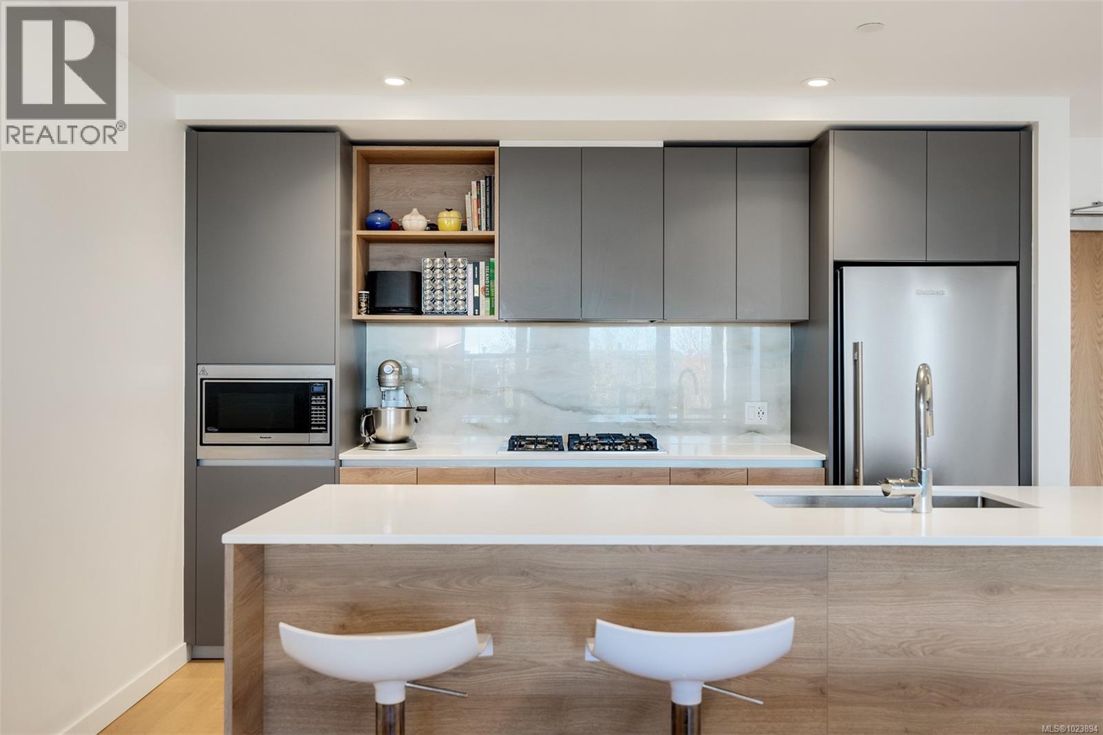 G112 369 Tyee Rd, Victoria, British Columbia  V9A 0B6 - Photo 24 - 1023894