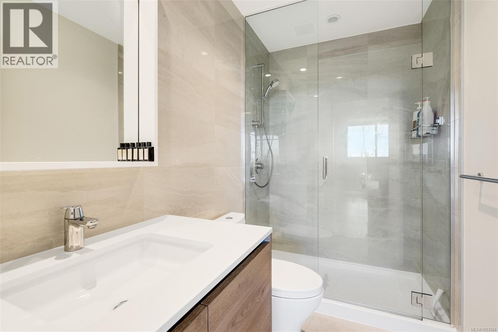 G112 369 Tyee Rd, Victoria, British Columbia  V9A 0B6 - Photo 35 - 1023894