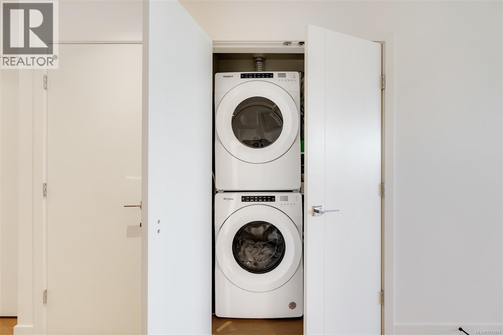 G112 369 Tyee Rd, Victoria, British Columbia  V9A 0B6 - Photo 38 - 1023894