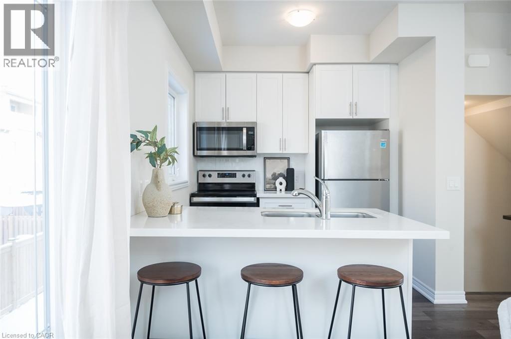 19 Picardy Drive Unit# 18, Stoney Creek, Ontario  L8J 2T7 - Photo 11 - 40800589