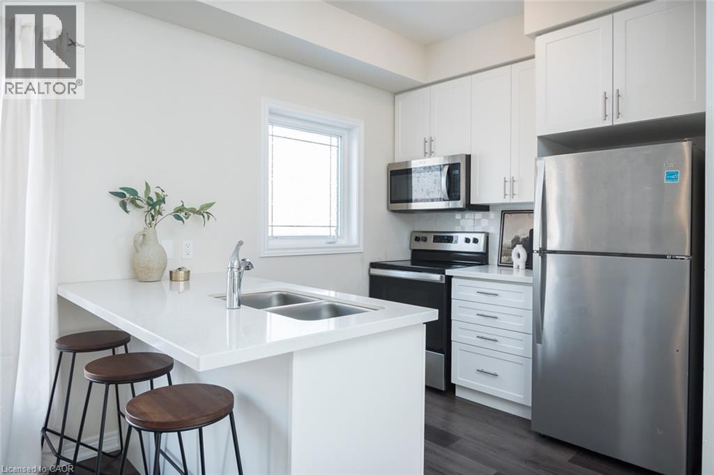 19 Picardy Drive Unit# 18, Stoney Creek, Ontario  L8J 2T7 - Photo 12 - 40800589