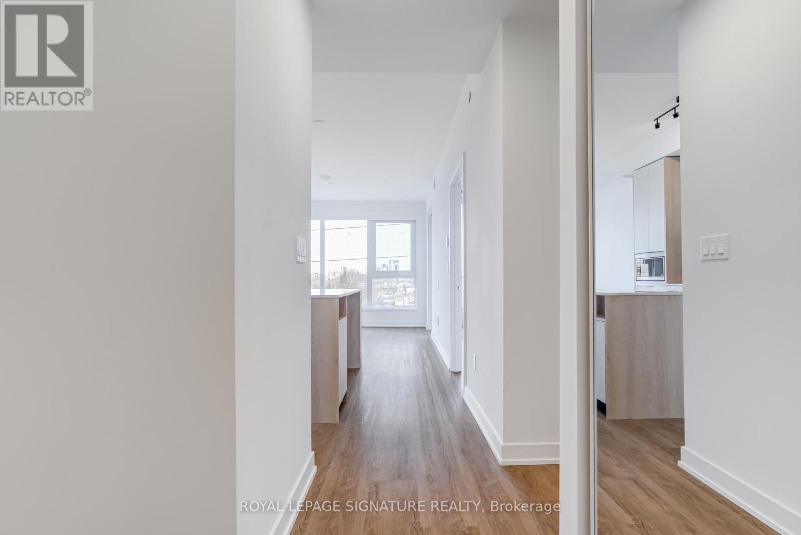 308 - 1007 The Queensway, Toronto, Ontario  M8Z 0H4 - Photo 2 - W12724884