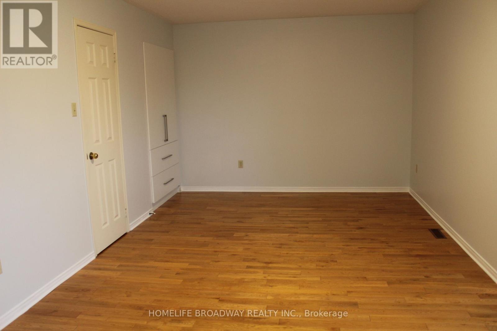 5202 Buttermill Court, Mississauga, Ontario  L5V 1S4 - Photo 18 - W12724902