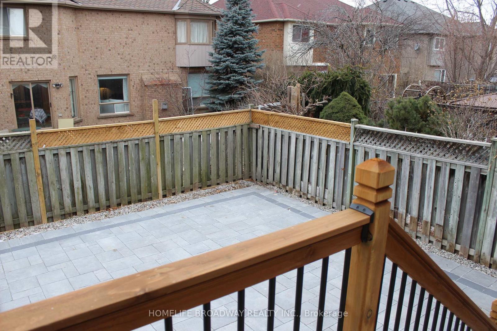 5202 Buttermill Court, Mississauga, Ontario  L5V 1S4 - Photo 25 - W12724902