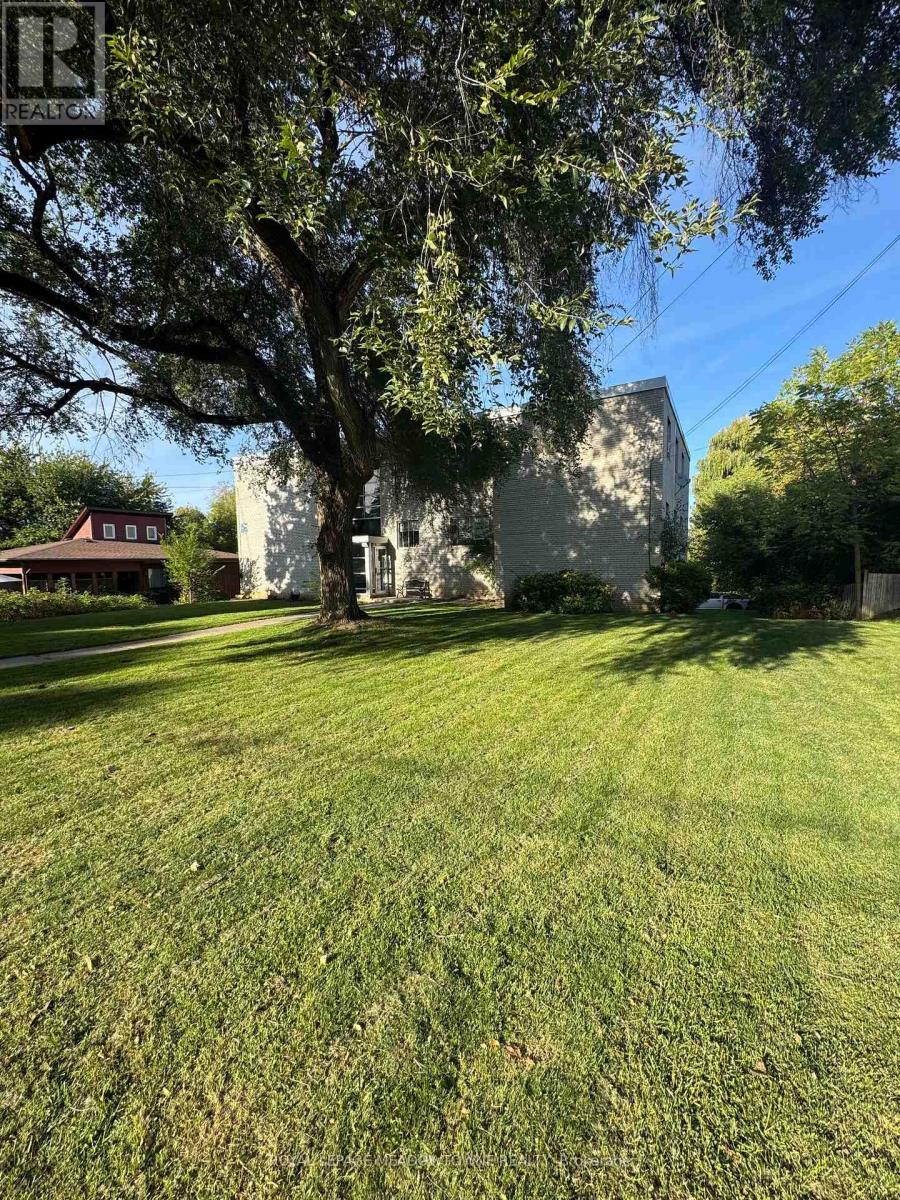 2a - 8 Cherry Street, Halton Hills, Ontario  L7G 3J8 - Photo 2 - W12724922