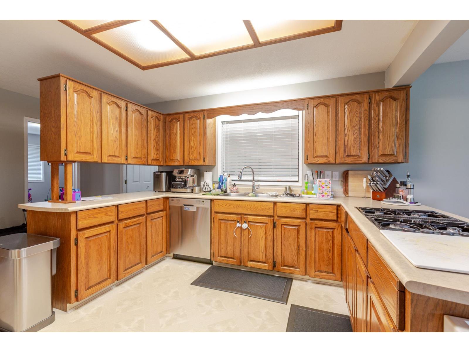 2794 204 Street, Langley, British Columbia  V2Z 2B8 - Photo 18 - R3047219