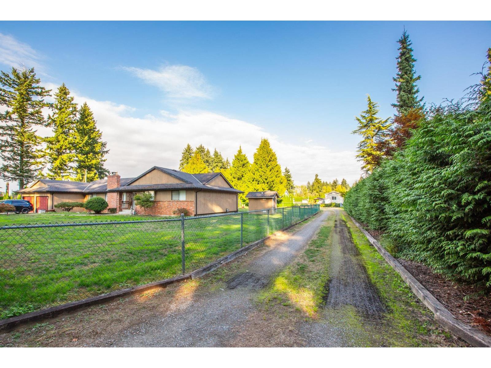 2794 204 Street, Langley, British Columbia  V2Z 2B8 - Photo 31 - R3047219