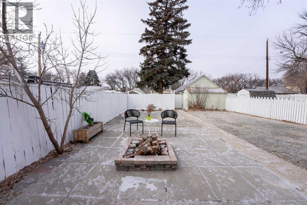 742 12c Street N, Lethbridge, Alberta  T1H 2N7 - Photo 6 - A2277511