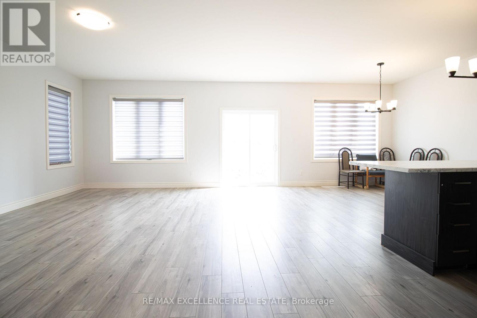 137 Landreville Drive, Sudbury Remote Area, Ontario  P3A 0B5 - Photo 6 - X12724916