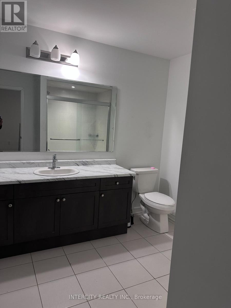 181 Forestwalk Street, Kitchener, Ontario  N2E 3Y2 - Photo 15 - X12724932