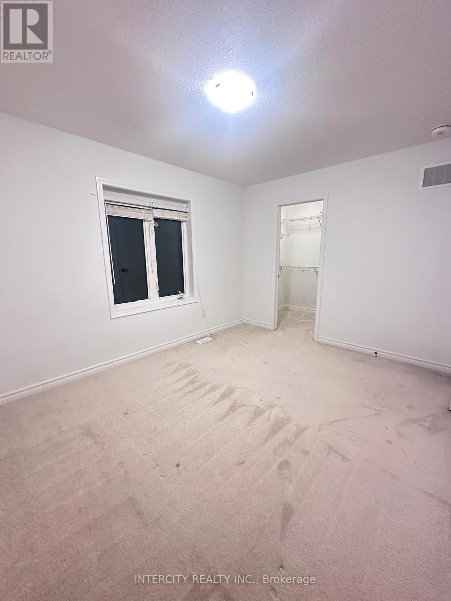 181 Forestwalk Street, Kitchener, Ontario  N2E 3Y2 - Photo 9 - X12724932