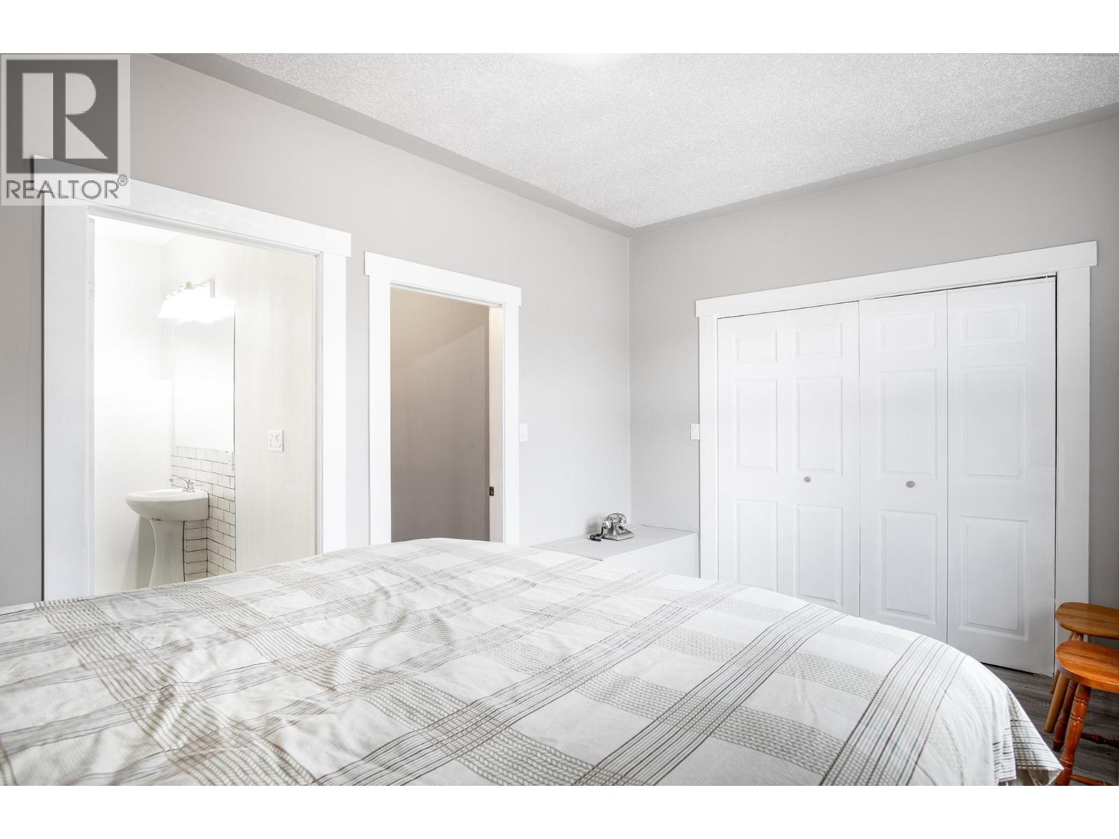 7880 Pleasant Valley Road, Vernon, British Columbia  V1B 3R9 - Photo 18 - 10373636