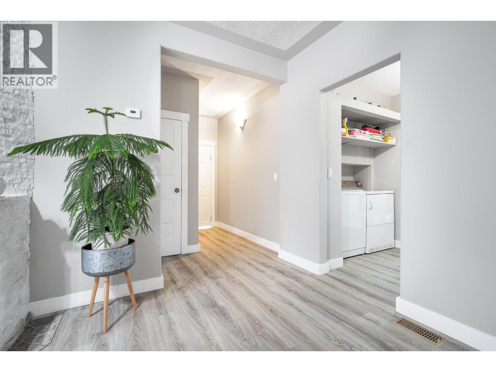 7880 Pleasant Valley Road, Vernon, British Columbia  V1B 3R9 - Photo 20 - 10373636