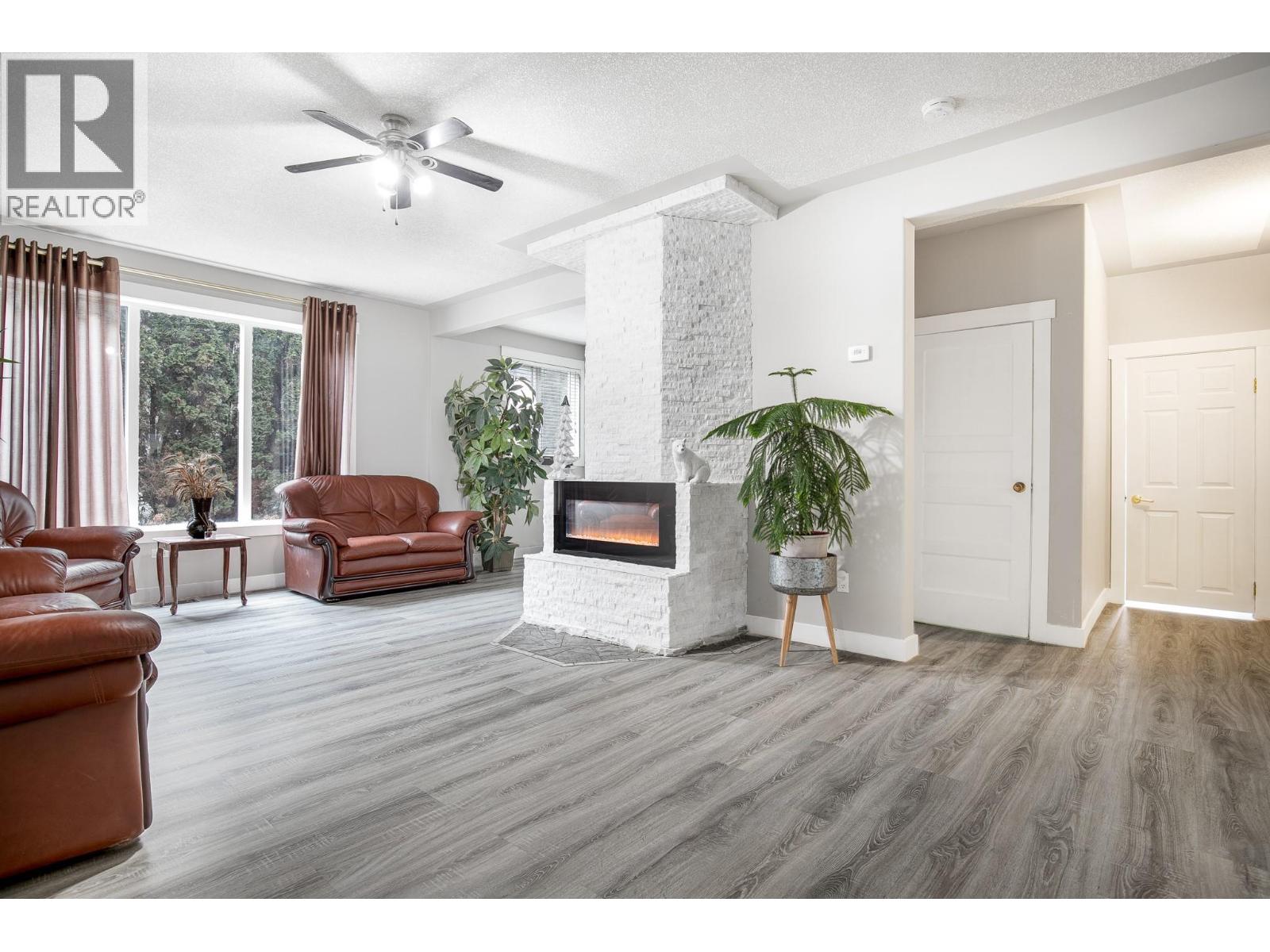 7880 Pleasant Valley Road, Vernon, British Columbia  V1B 3R9 - Photo 7 - 10373636