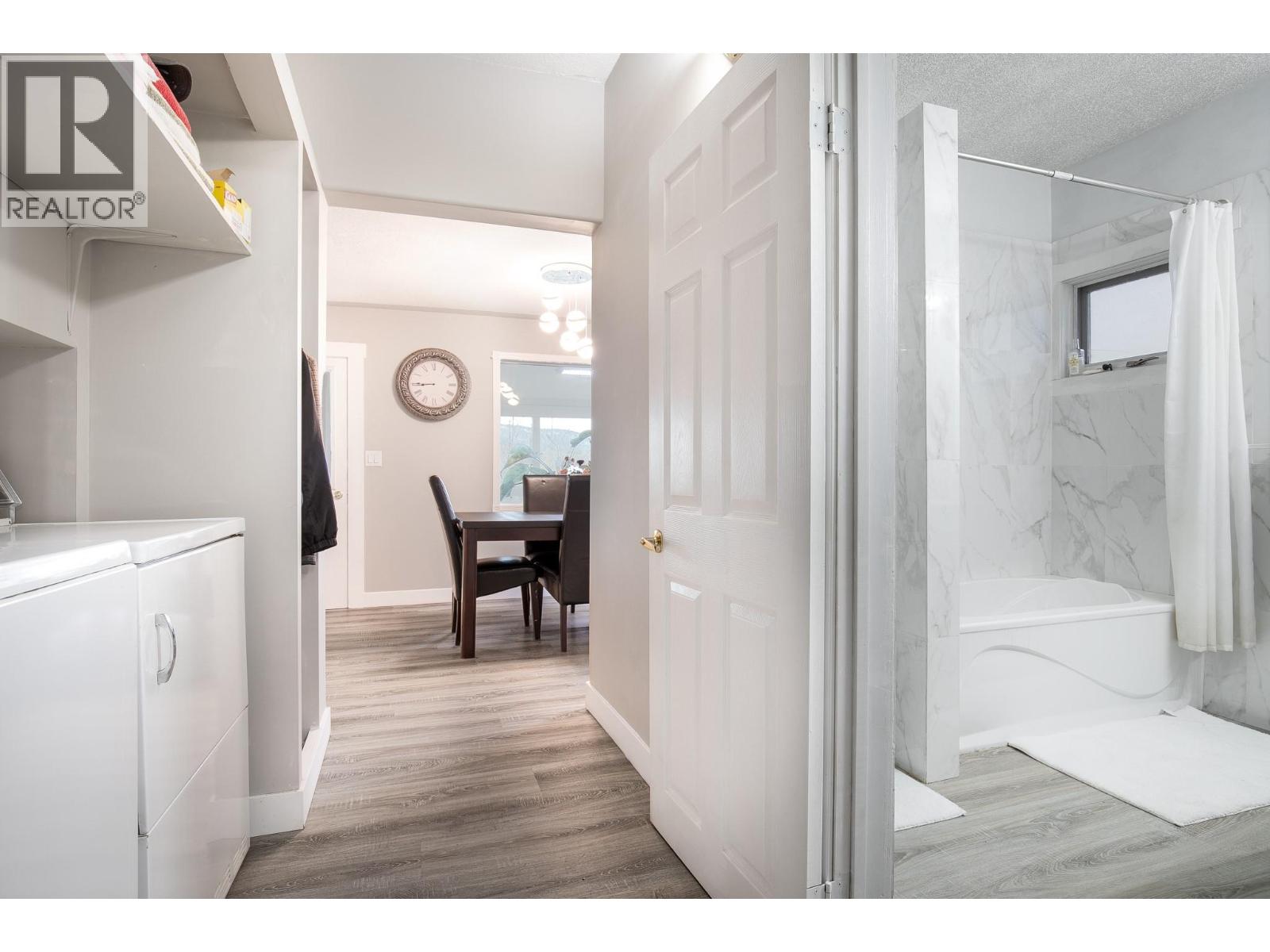 7880 Pleasant Valley Road, Vernon, British Columbia  V1B 3R9 - Photo 21 - 10373636