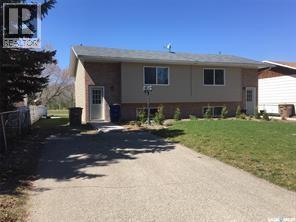 633/635 3rd STREET NE, wadena, Saskatchewan