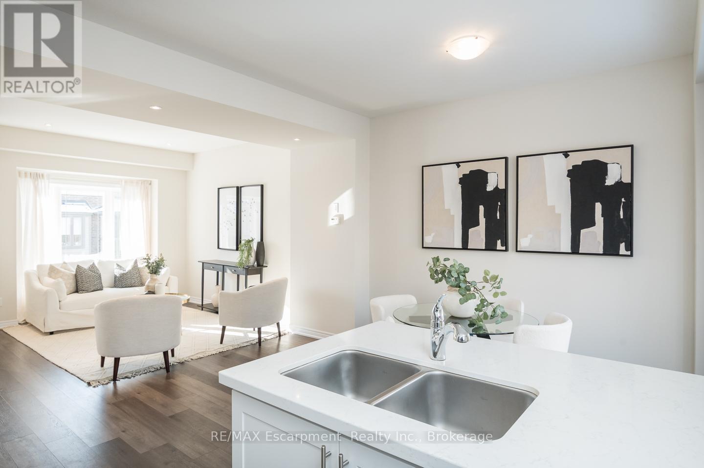 18 - 19 Picardy Drive, Hamilton, Ontario  L8J 2T7 - Photo 13 - X12725030