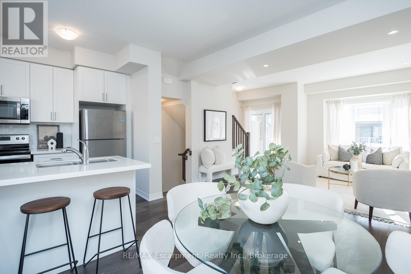 18 - 19 Picardy Drive, Hamilton, Ontario  L8J 2T7 - Photo 14 - X12725030