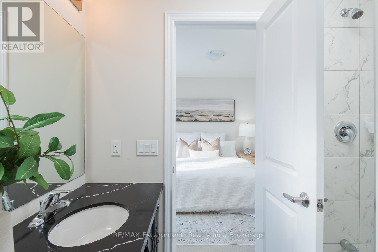 18 - 19 Picardy Drive, Hamilton, Ontario  L8J 2T7 - Photo 18 - X12725030