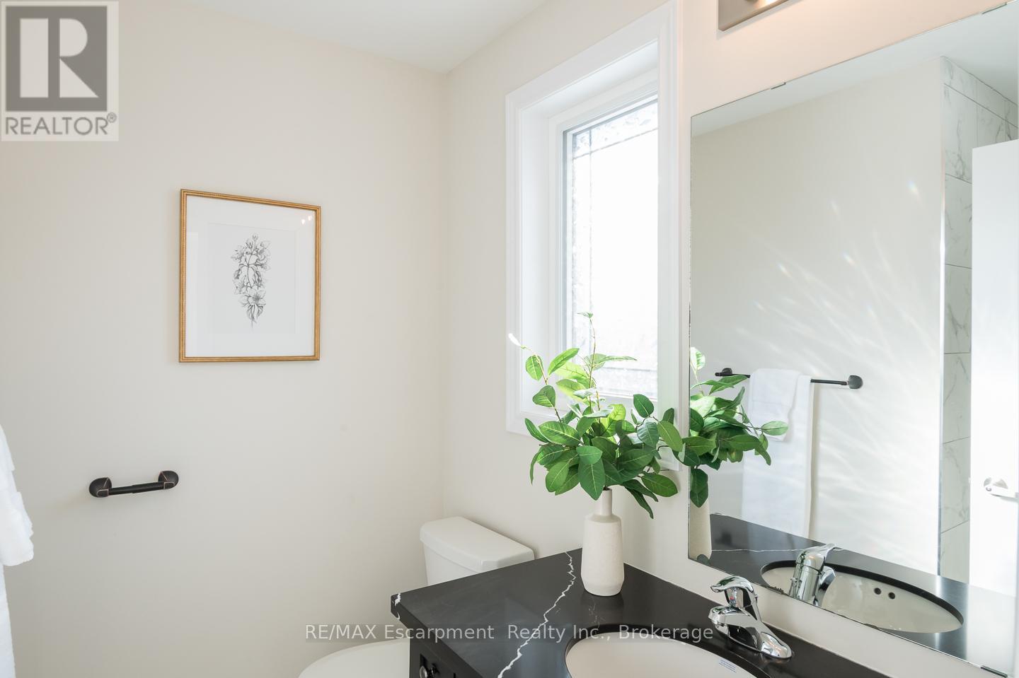 18 - 19 Picardy Drive, Hamilton, Ontario  L8J 2T7 - Photo 19 - X12725030