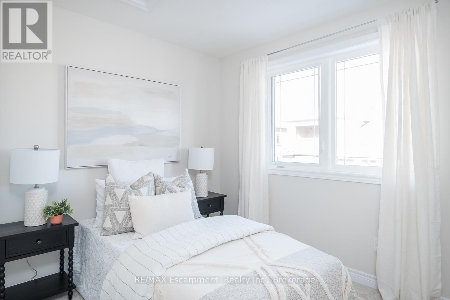 18 - 19 Picardy Drive, Hamilton, Ontario  L8J 2T7 - Photo 20 - X12725030