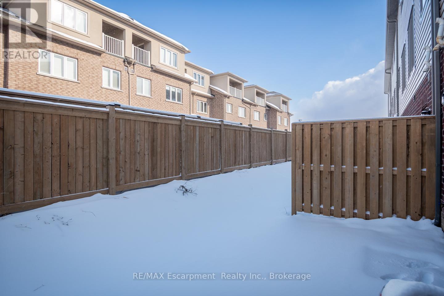 18 - 19 Picardy Drive, Hamilton, Ontario  L8J 2T7 - Photo 25 - X12725030