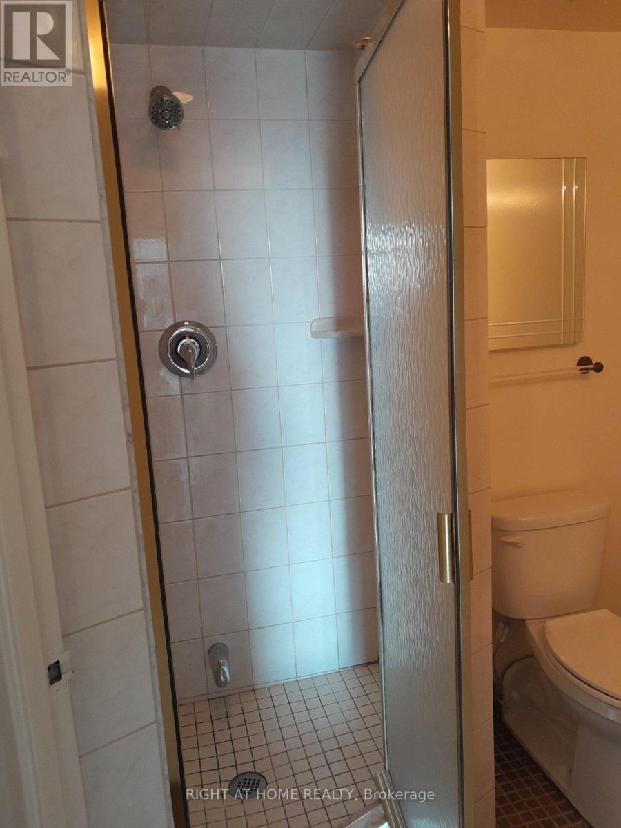 838 - 33 Harbour Square, Toronto, Ontario  M5J 2G2 - Photo 12 - C12663288