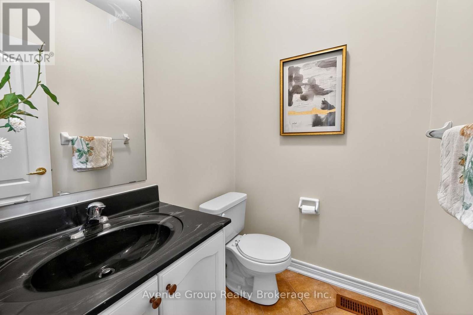 16 Caprara Crescent, Markham, Ontario  L6B 0B7 - Photo 18 - N12516592