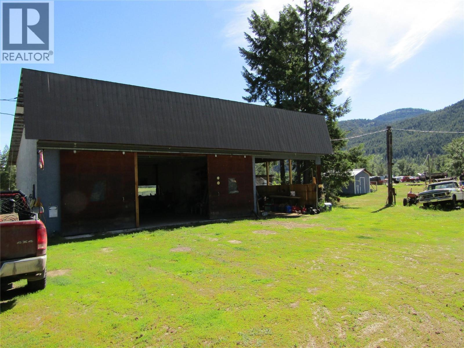3260 Christian Valley Road, Westbridge, British Columbia  V0H 1Y0 - Photo 2 - 10373564