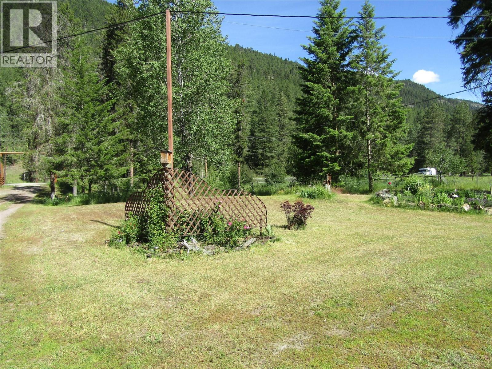 3260 Christian Valley Road, Westbridge, British Columbia  V0H 1Y0 - Photo 4 - 10373564