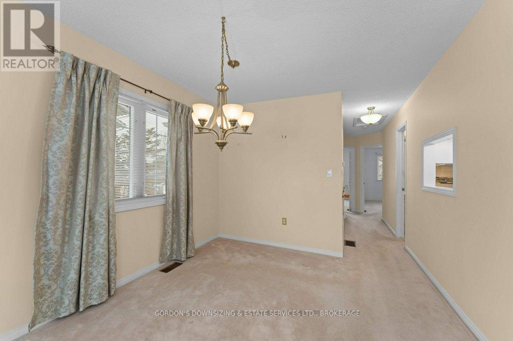 1112 Featherstone Court, Kingston, Ontario  K7M 8R5 - Photo 10 - X12725052