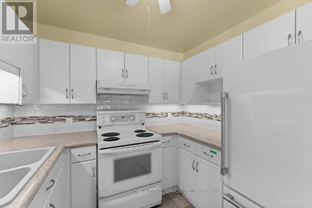 1112 Featherstone Court, Kingston, Ontario  K7M 8R5 - Photo 12 - X12725052